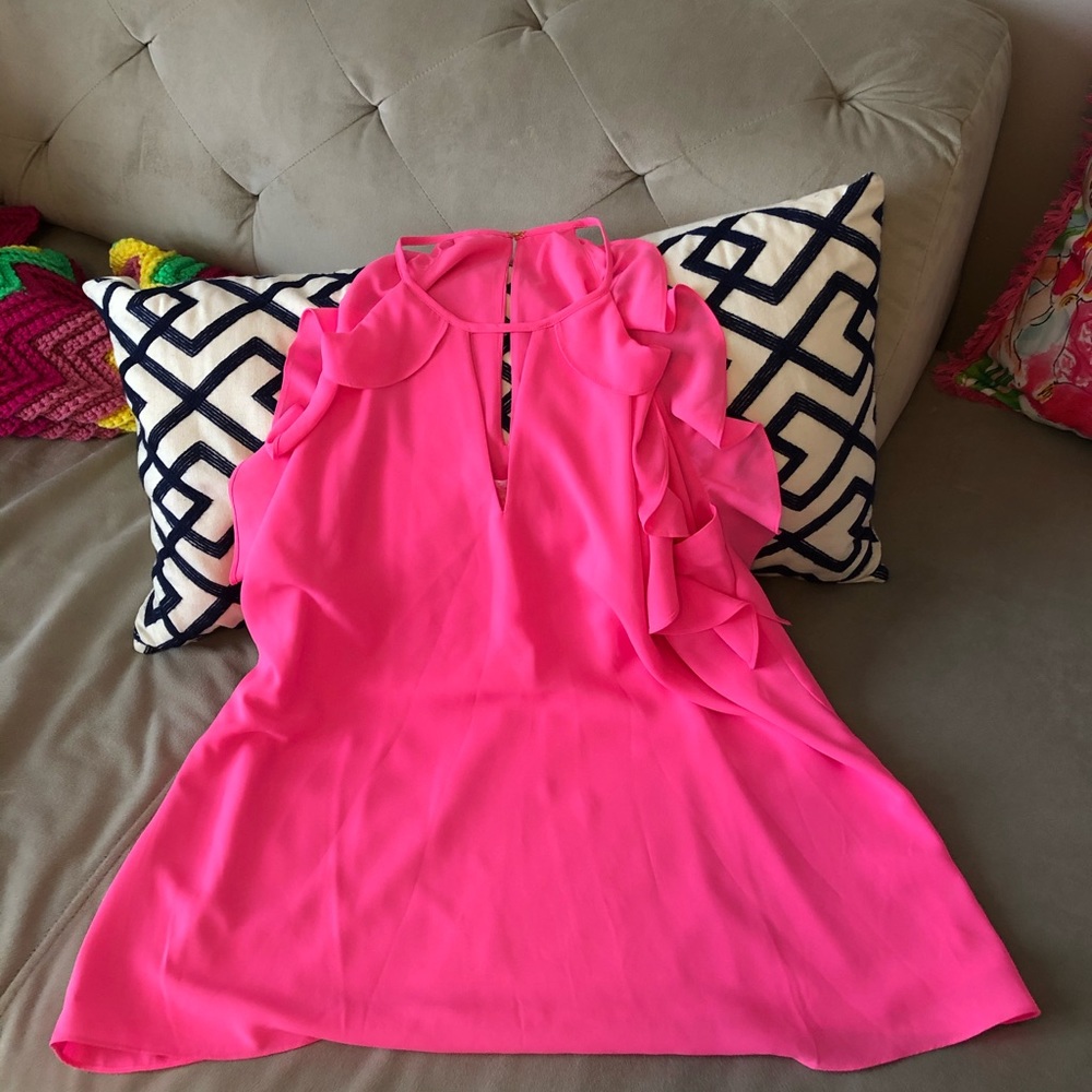 NWOT Pink Lilly Top